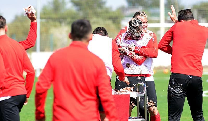 Eto’o’yu kızdıran doğum günü kutlaması