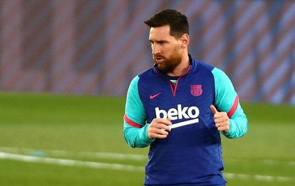 Lionel Messi Barcelona ile uzattı!