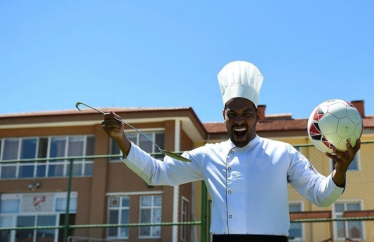 Andre Santos ağlayarak veda etti