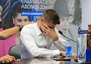 Beşiktaş transferini gözyaşları içinde açıkladı!