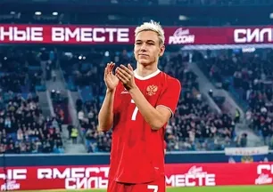 Aleksey Batrakov'a Türk bayraklı veda!