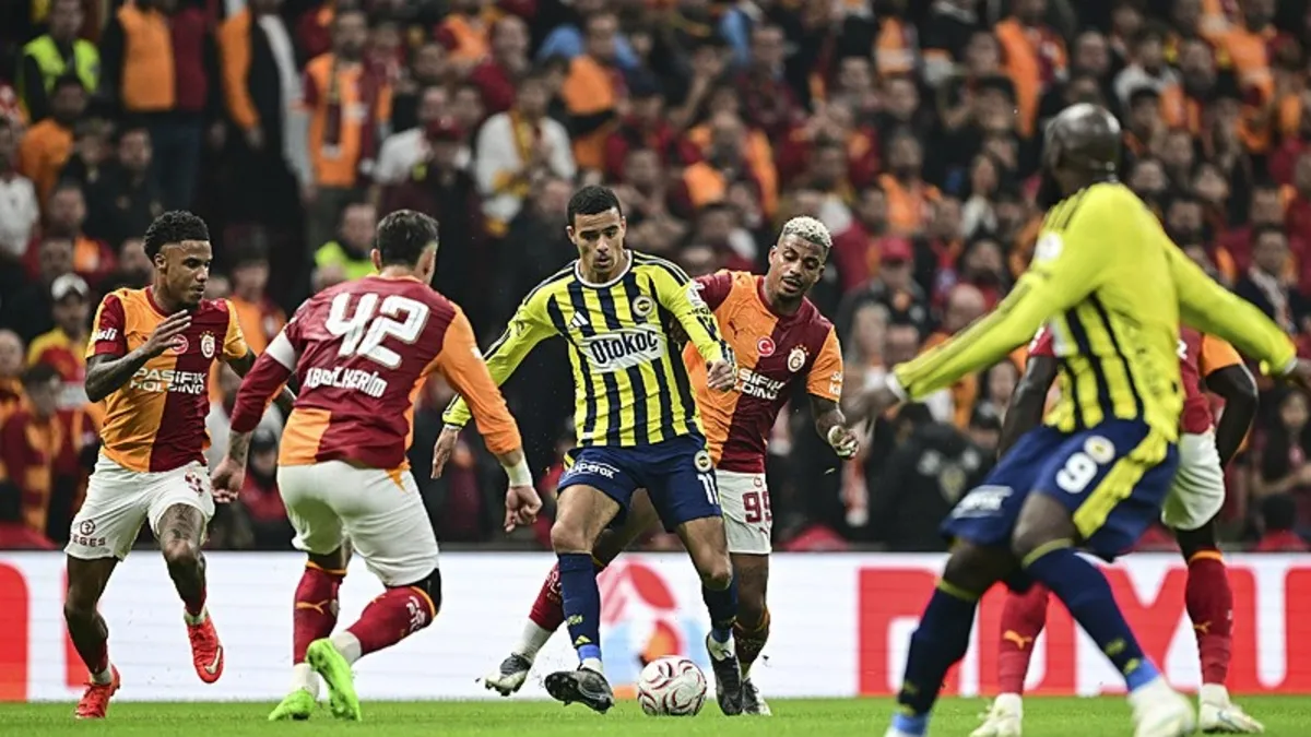Fenerbahçe'den derbide dikkat çeken ilk yarı istatistikleri!