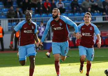 Trabzon Paşa'yı devirdi