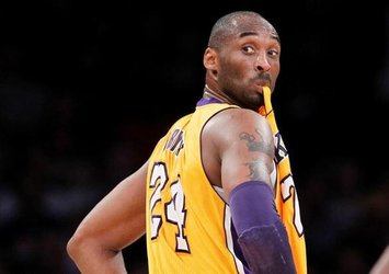 LA Lakers oyuncuları şampiyonluğu Kobe Bryant'a adadı!