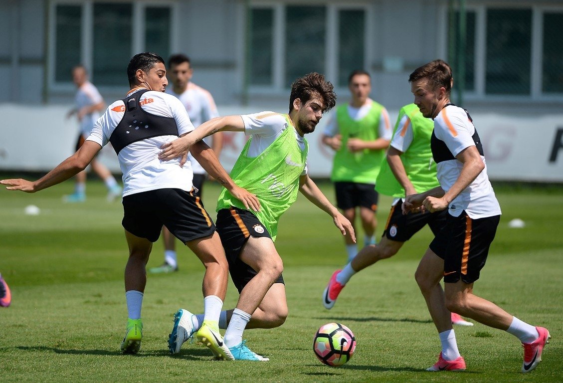 Galatasaray’da büyük temizlik