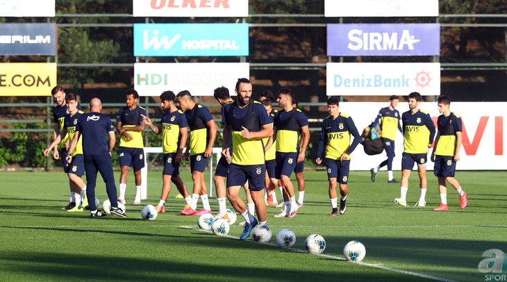 Transferde bombalar patlıyor! Dünya yıldızı Fenerbahçe'ye... Transferde bombalar patlıyor! Dünya yıldızı Fenerbahçe'ye...
