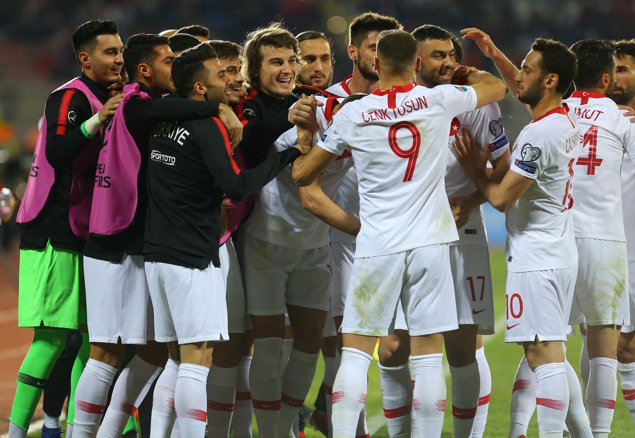 Usta yazarlar Arnavutluk - Türkiye maçını değerlendirdi!