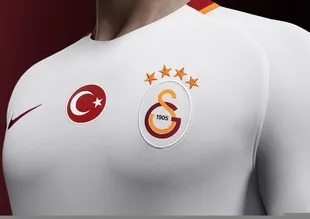 Denayer biletini bile almış!