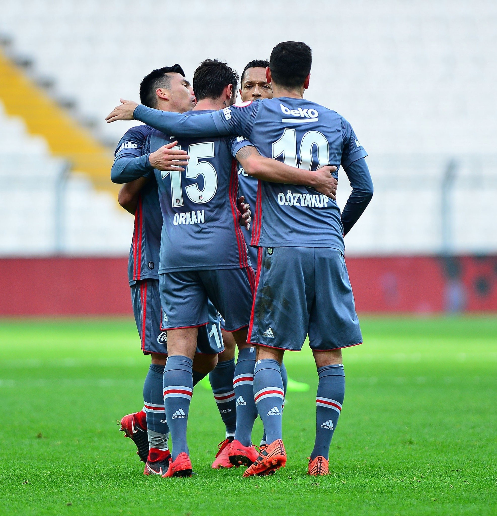 Manisaspor’a 4 gol atan Negredo’nun kimi işaret ettiği ortaya çıktı