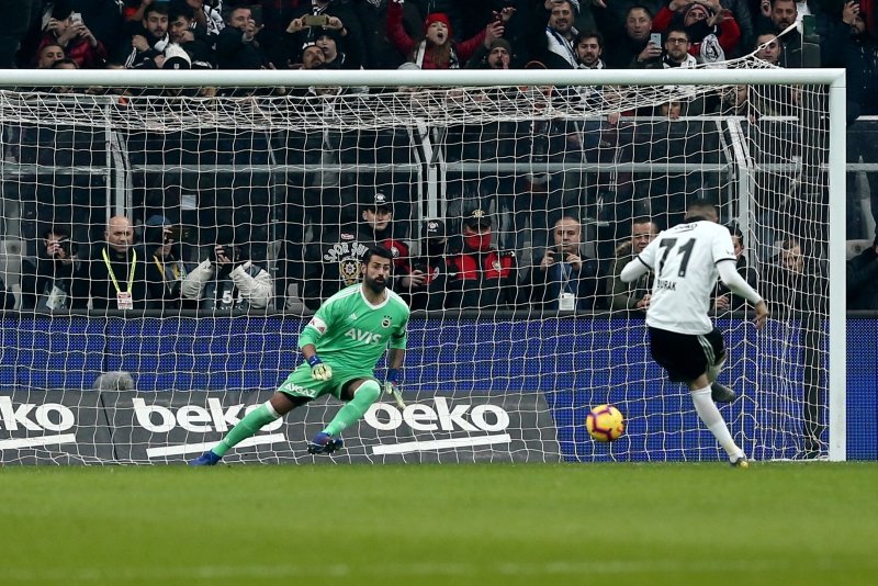 Tolgay Arslan’dan dürüm açıklaması!