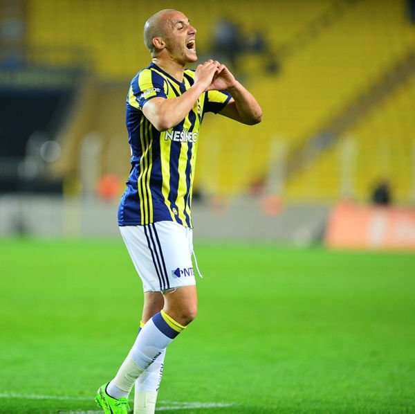 Fenerbahçe’de gidecek isimler belli oluyor