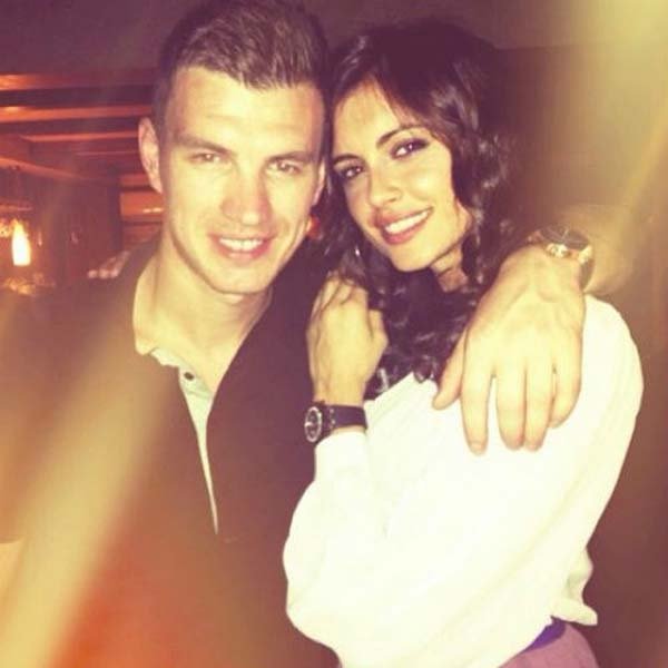 İşte ünlü futbolcuların eşleri veya sevgilileri