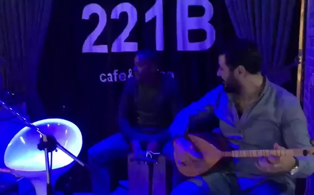 Robinho'dan 'cajon' şov