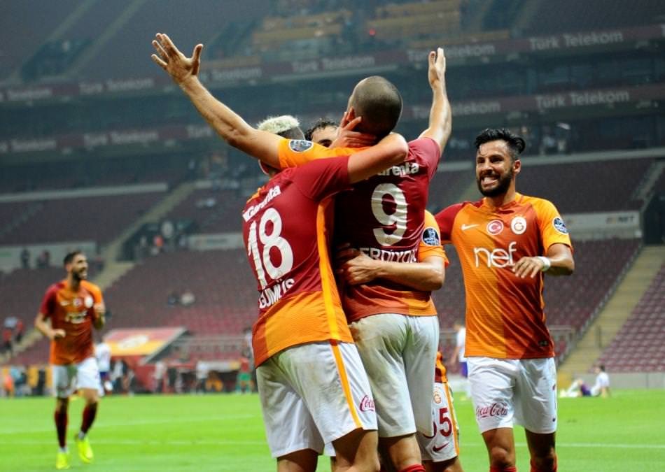 Süper Lig’e hakem hataları damga vurdu