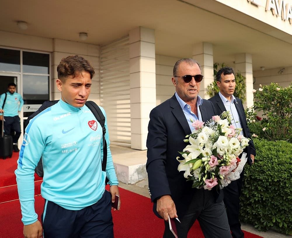 Borussia Dortmund’a transfer olan Emre Mor tarihe geçti!