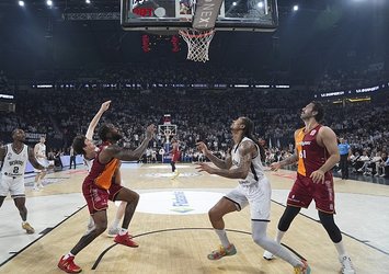 Beşiktaş ezeli rakibi Galatasaray'ı mağlup etti