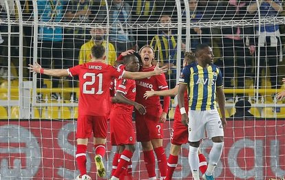 Fenerbahçe Antwerp maçında skandal karar!
