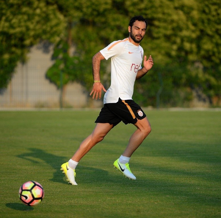 Xavi olacaktı yalan oldu!