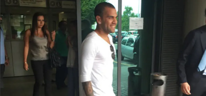 Dani Alves resmen Juventus'ta