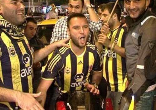 Alişan, Aziz Yıldırım’a isyan etti!