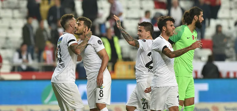 Akhisarspor hayata döndü