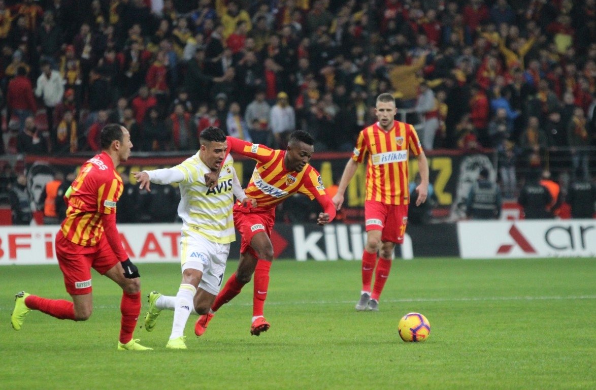 Kayserispor - Fenerbahçe maçından kareler!