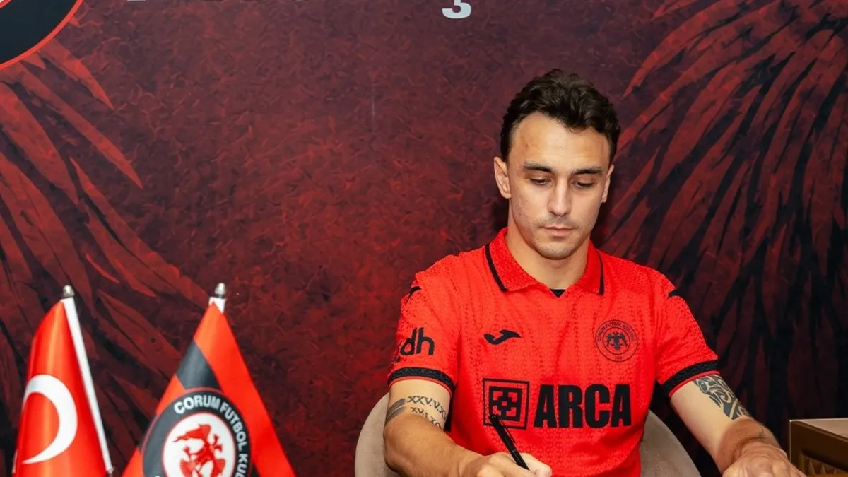 Çorum FK, Gökhan Sazdağı ile 2+1 yıllık sözleşme imzaladığını açıkladı!