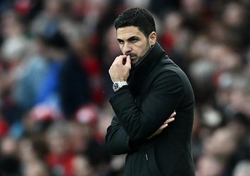 Arsenal'a evinde West Ham şoku!