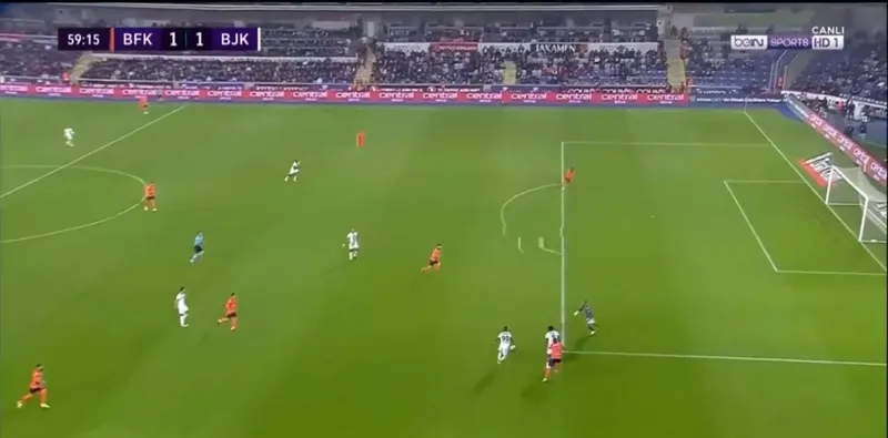Başakşehir Beşiktaş maçında Volkan Babacan'dan büyük hata! Alex Teixeira affetmedi - 2