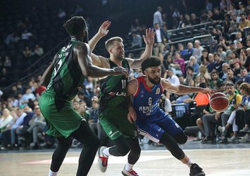 Anadolu Efes yarı finale yükseldi!