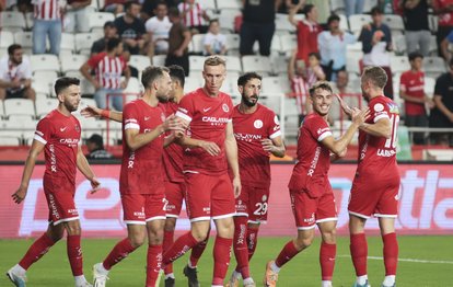 Antalyaspor 2-0 Samsunspor MAÇ SONUCU-ÖZET Antalya 3 puanla tanıştı!