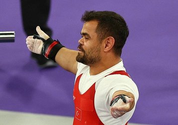 Milli sporcumuz 180 kilo ile gümüş madalya kazandı!