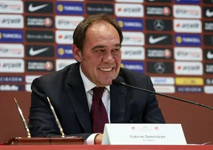 Demirören'den UEFA Başkanı'na ziyaret