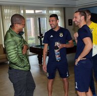Fenerbahçe’nin yeni yıldızını Alex getirecek