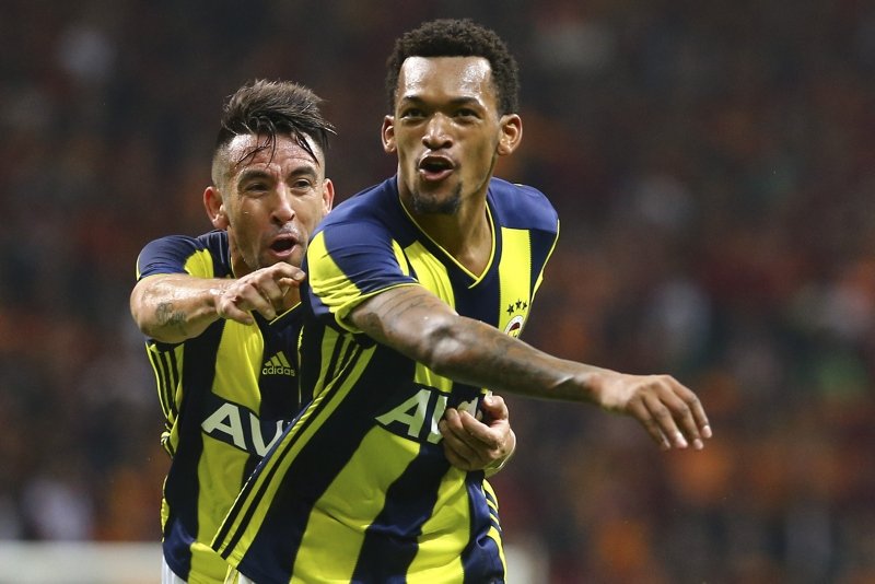 Fenerbahçe’de 2 yıldız kadroda yok!