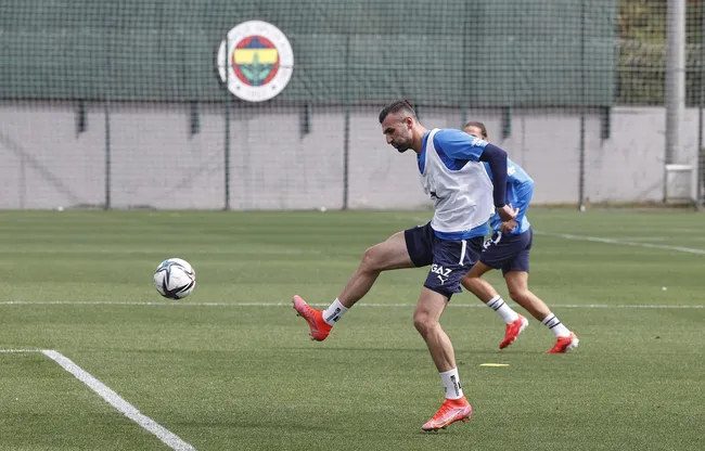 Son dakika spor haberi: Fenerbahçe'ye Serdar Dursun'dan iyi haber! Takımla çalışmalara başladı - 2