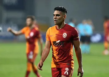 G.Saray'da Falcao şoku!