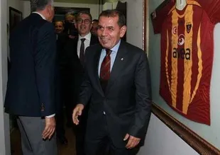 Dursun Özbek'ten Riva ve Florya sunumu