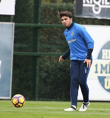 Ozan Tufan derbide oynayacak mı?