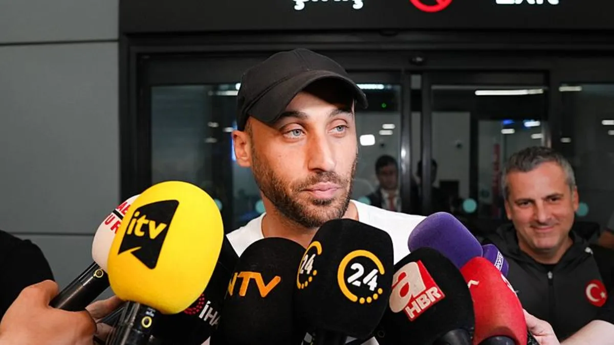 Cenk Tosun Beşiktaş'a veda etti!