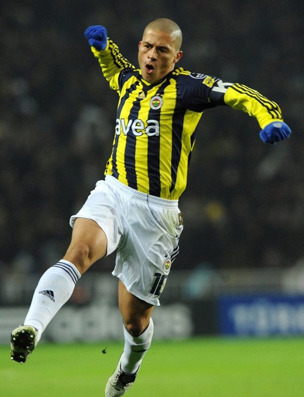 Alex seneye Fenerbahçe’de! Flaş açıklama geldi