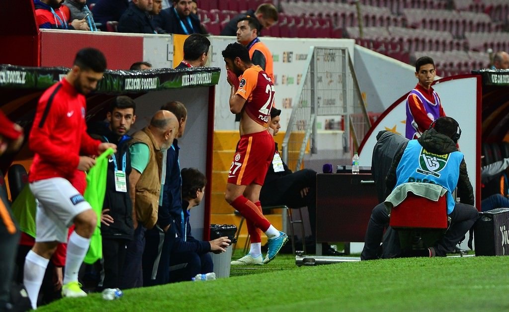 Tolga Ciğerci taraftarı çıldırttı!