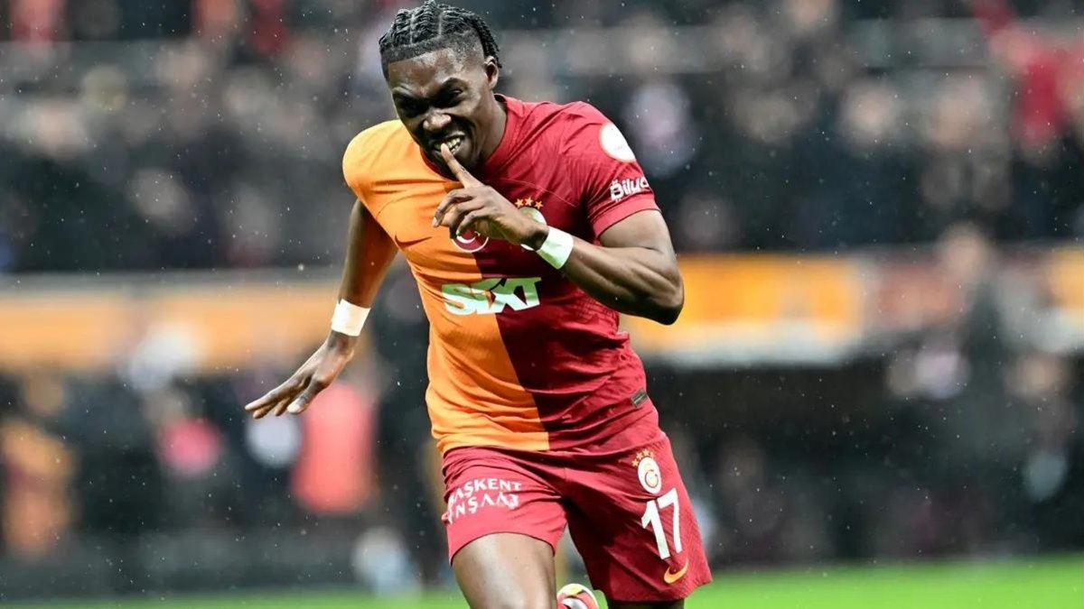 GALATASARAY HABERLERİ: Derrick Köhn için Ruslar devrede! GALATASARAY HABERLERİ: Derrick Köhn için Ruslar devrede!