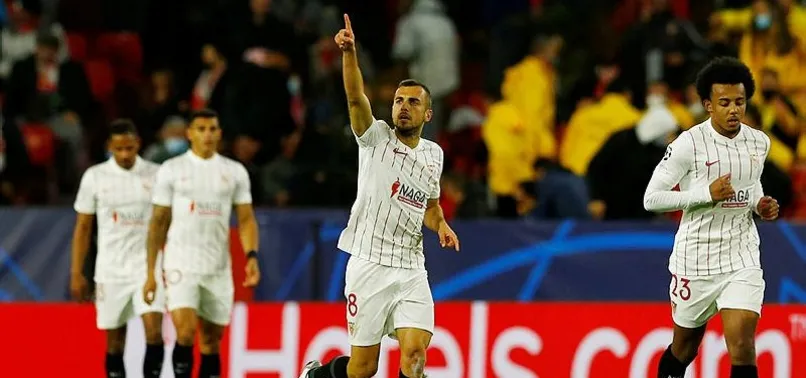 Sevilla 2-0 Wolfsburg (MAÇ SONUCU-ÖZET) | Sevilla galibiyetle tanıştı!