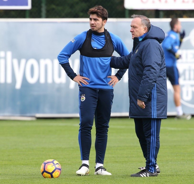 Fenerbahçeli futbolcu gözaltına alındı