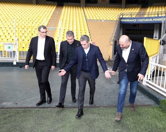 Ersun Yanal sahaya böyle çıktı! İşte ilk görüntüler...