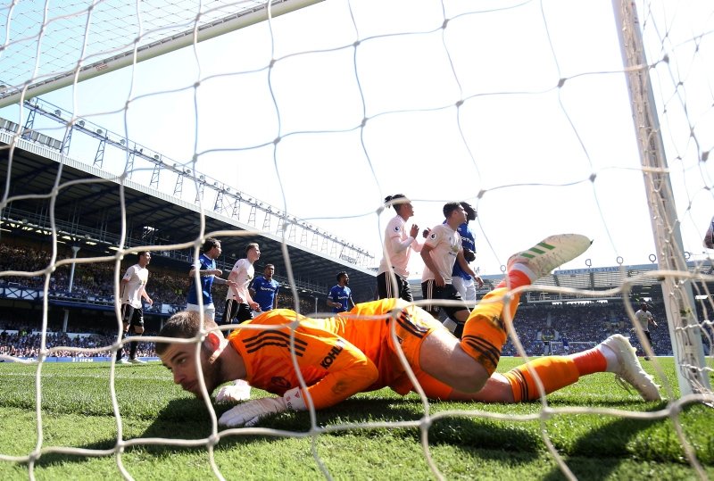 Everton Manchester United’ı dağıttı