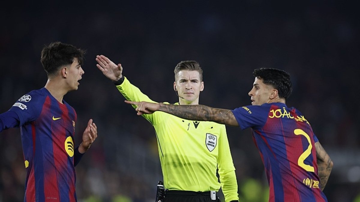 Türkiye - Romanya maçının hakemi açıklandı!