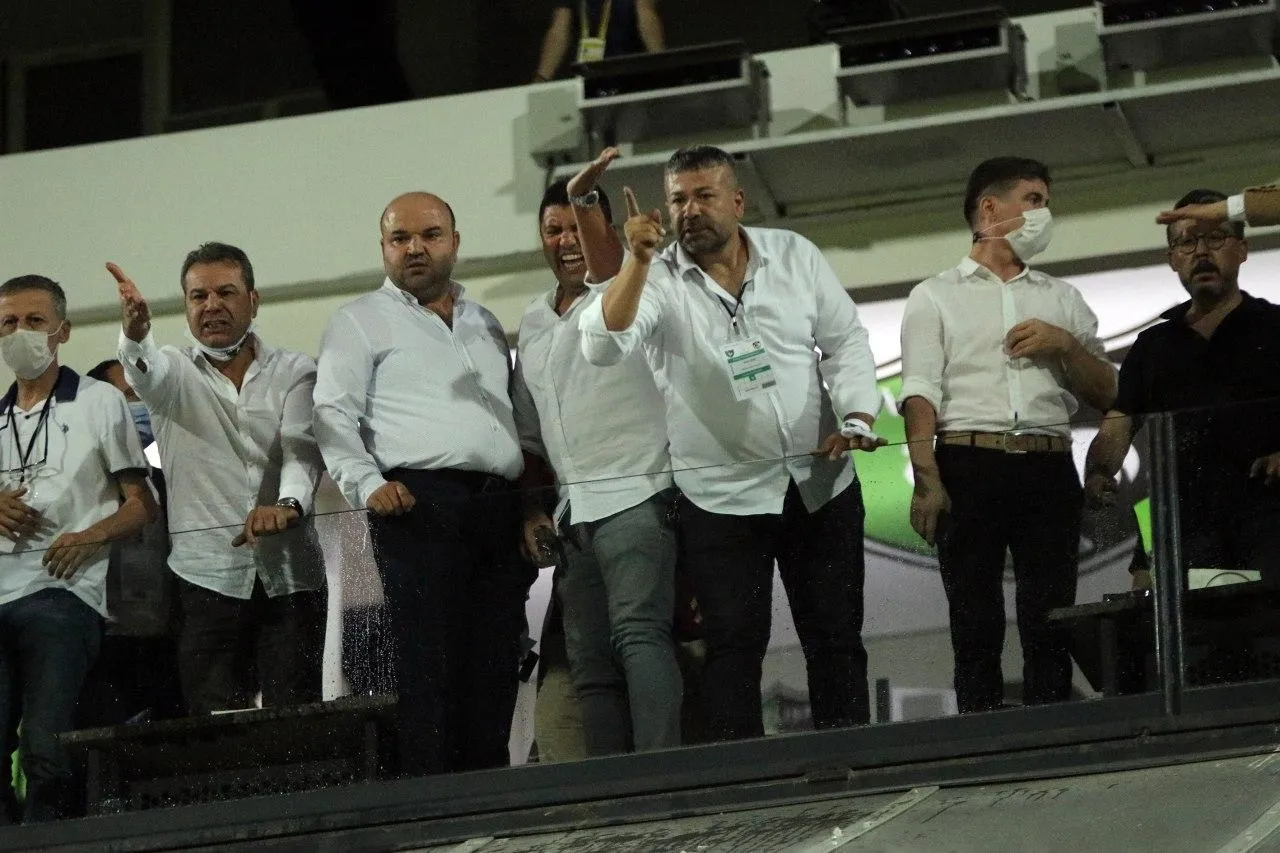 Yukatel Denizlispor-Gaziantep FK maçı sonrası gergin anlar - 2