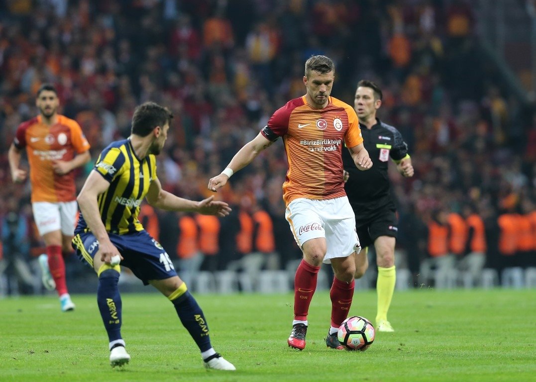 Podolski’den sert açıklamalar